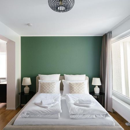 Staytona - Parkpl. - Balkon - Wlan - Netflix - Wfh Таунусштайн Экстерьер фото
