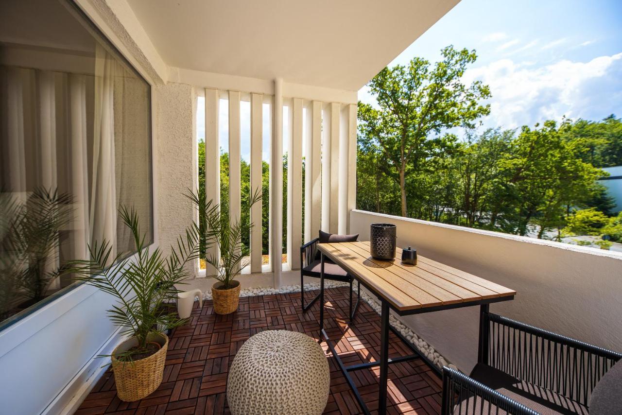 Staytona - Parkpl. - Balkon - Wlan - Netflix - Wfh Таунусштайн Экстерьер фото